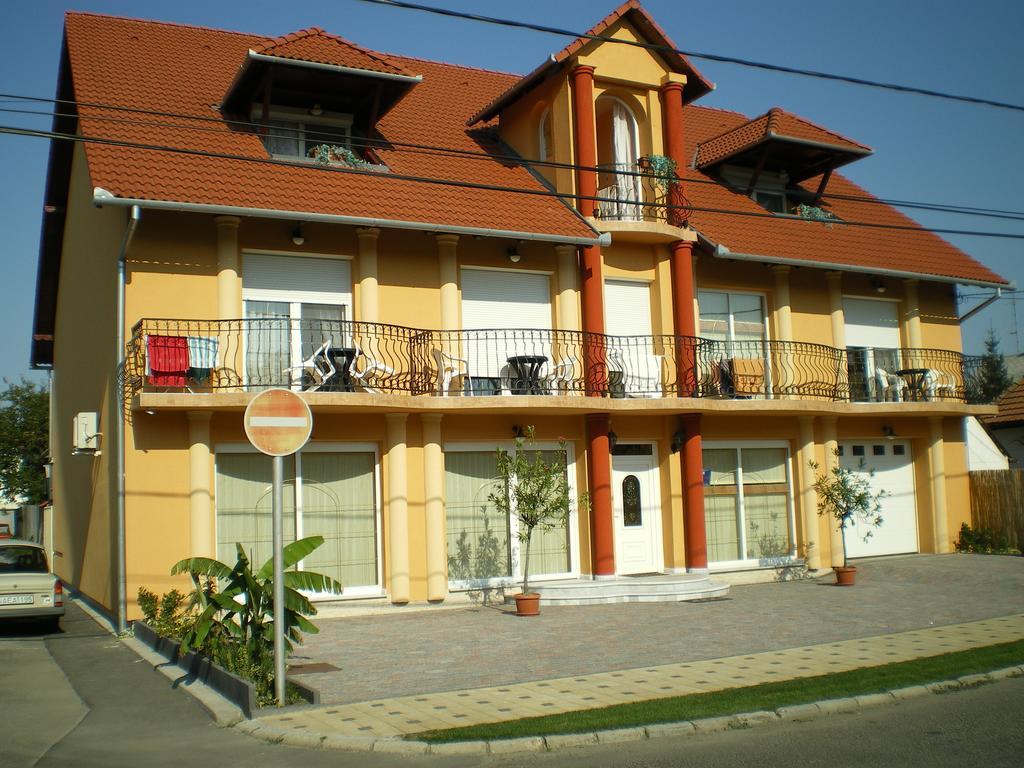 Mediterrán Panzió Harkány Exterior foto
