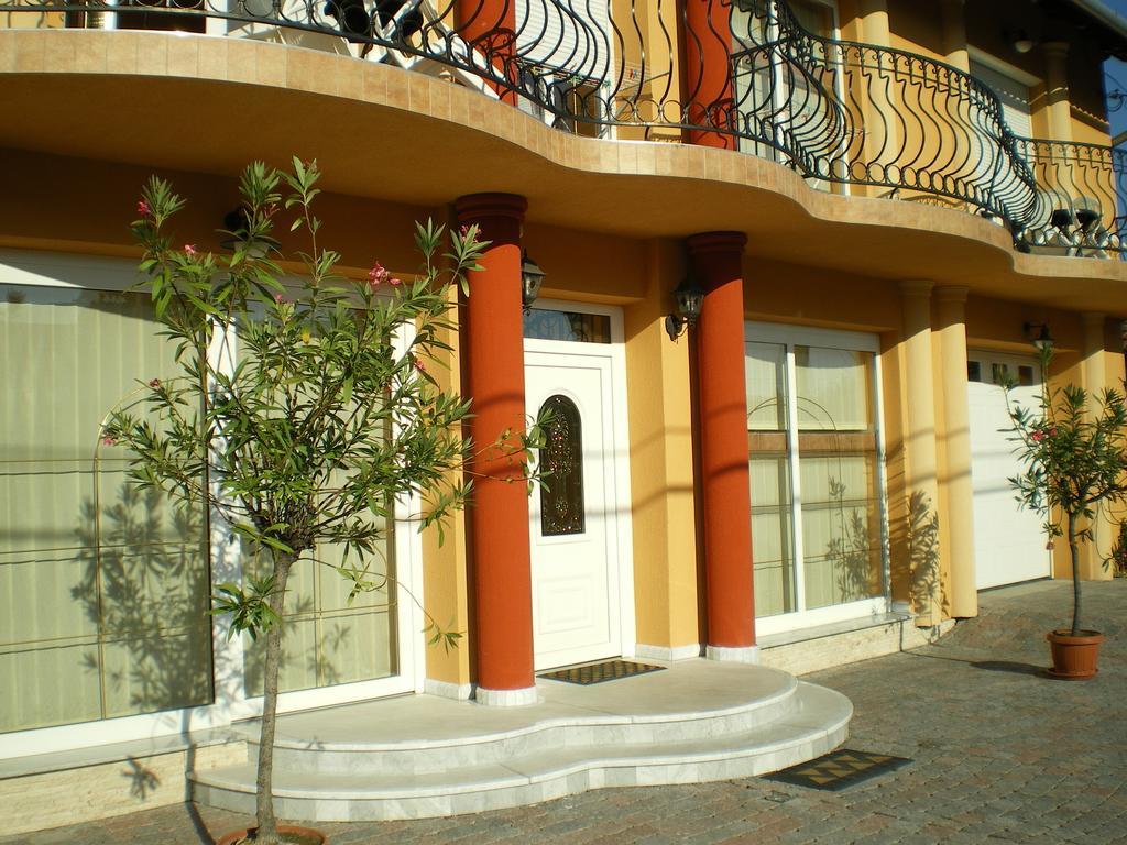 Mediterrán Panzió Harkány Exterior foto